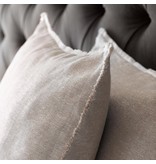 Mirabel Slabbinck Amarela sierkussenhoes en plaid zilver