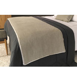 Mirabel Slabbinck Amarela sierkussenhoes en plaid zilver