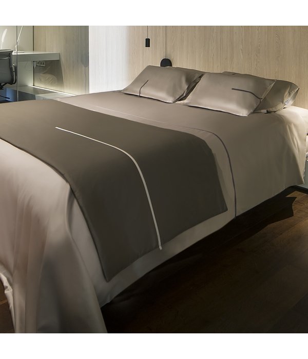 Mirabel Slabbinck Phi in katoen satijn kwaliteit, Belladonna 600TC