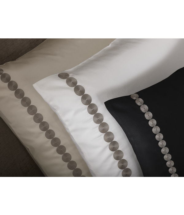 Mirabel Slabbinck Bola in katoen satijn kwaliteit, Belladonna 600TC