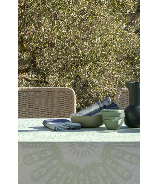 Le Jacquard Français Jardin d'Orient light green