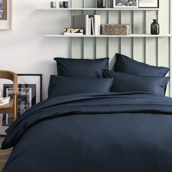 - Grand Hotel bleu nuit 305TC, vanaf
