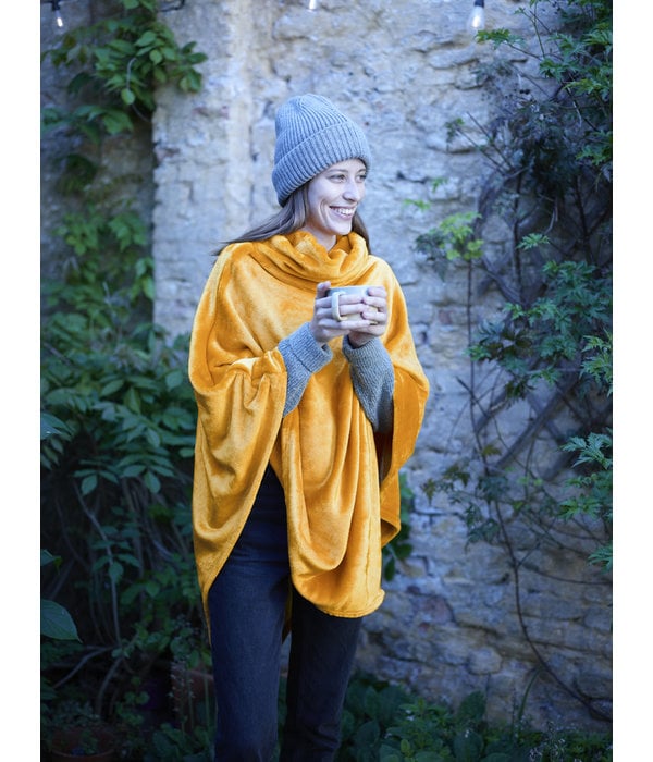 Moodit fleece poncho Calido golden yellow