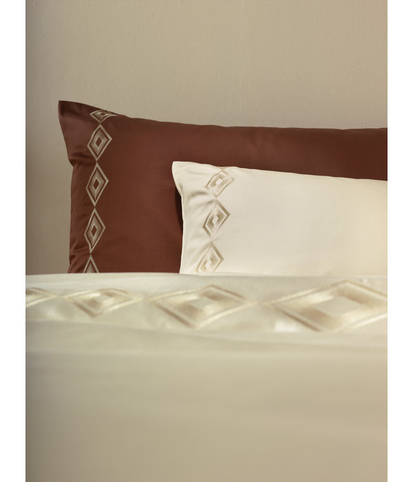 Mirabel Slabbinck Fatusa in katoen satijn kwaliteit, Pella 300TC