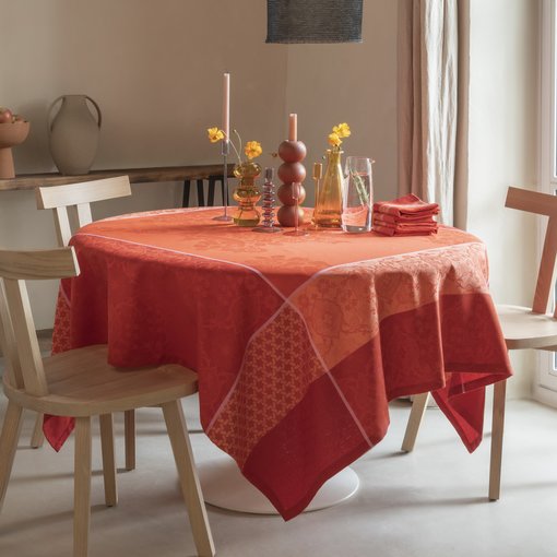 Le Jacquard Français Voyage Iconique red, vanaf