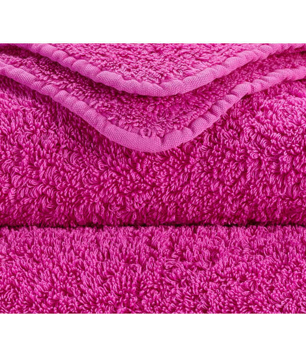 Abyss Habidecor Super Pile happy pink (570), 700 gram per m²