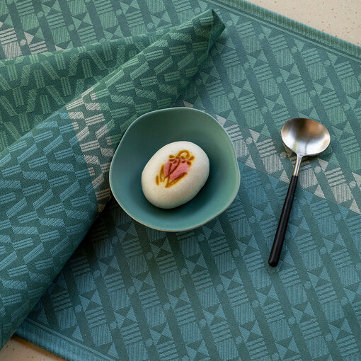 Le Jacquard Français Veine Graphique green placemat en loper