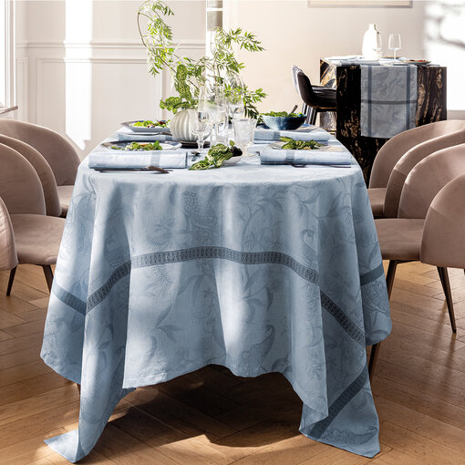 Le Jacquard Français à l'orangerie blue, 100% linnen tafelgoed