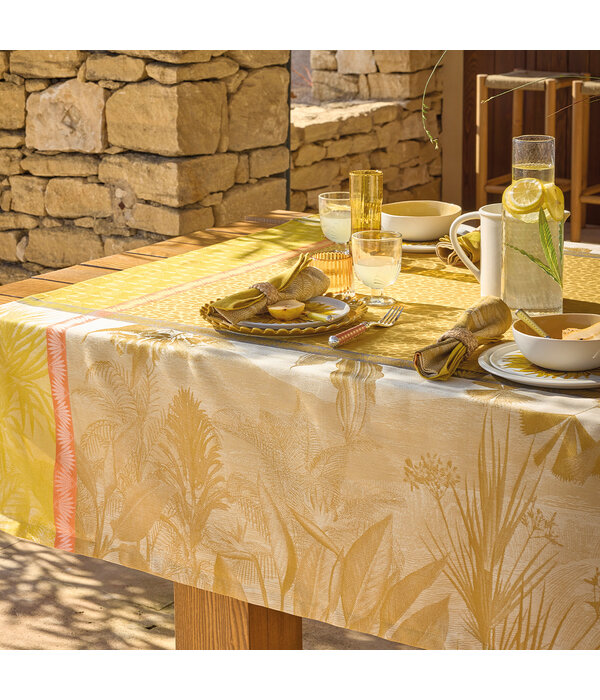 Le Jacquard Français gecoat tafellinnen Sinharaja yellow, 100% katoen