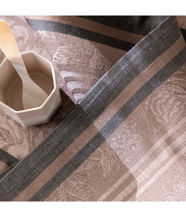 Le Jacquard Français Tafellinnen Romance tendresse pink, 100% gekamd linnen