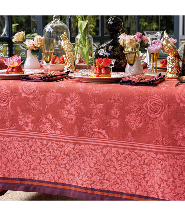 Le Jacquard Français Tafellinnen Romance passion red, 100% gekamd linnen