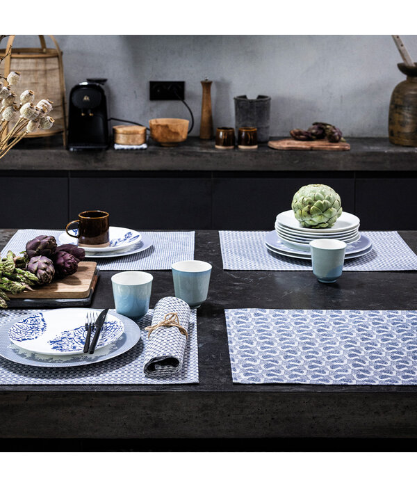 Le Jacquard Français gecoate placemat Empreintes Rayures cobalt blue