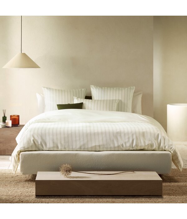 De Witte Lietaer offwhite met groene streep dekbedovertrekset Chiara winter moss 200TC