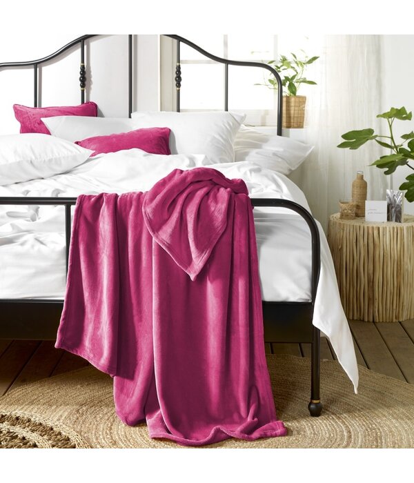 De Witte Lietaer fleece plaid cerise Snuggly