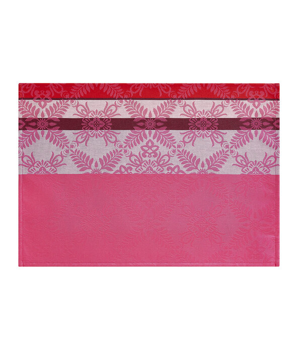 Le Jacquard Français Mumbai roze, gecoat tafellinnen pink