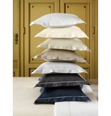 De Witte Lietaer taupe kussenslopen met volants, Bumblebee vison taupe