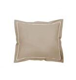 De Witte Lietaer taupe kussenslopen met volants, Bumblebee vison taupe
