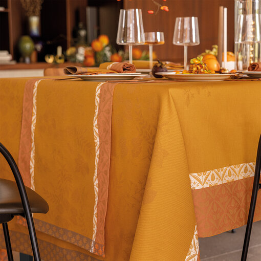 Le Jacquard Français tafellinnen Manor orange