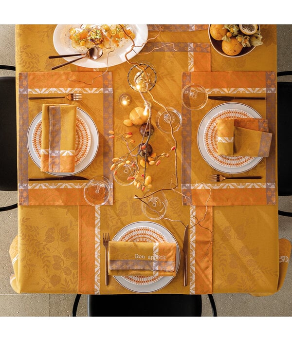 Le Jacquard Français gecoat tafellinnen Manor orange