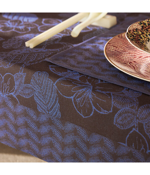 Le Jacquard Français tafellinnen Sulawesi blue