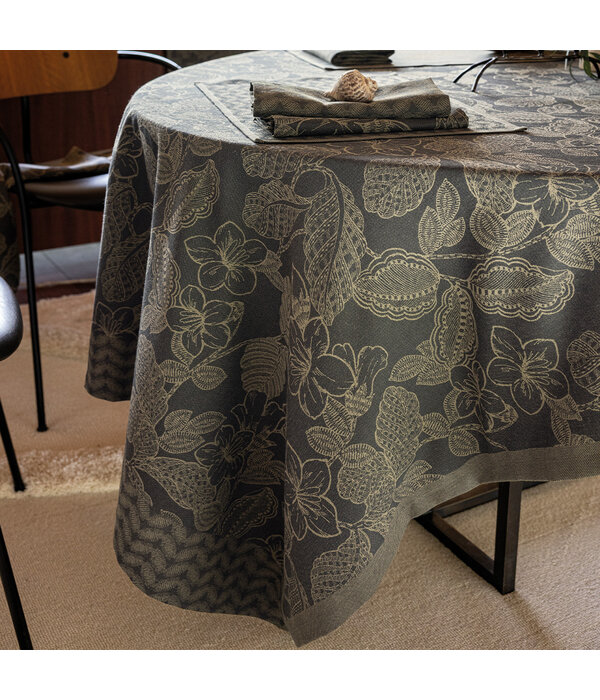 Le Jacquard Français tafellinnen Sulawesi green