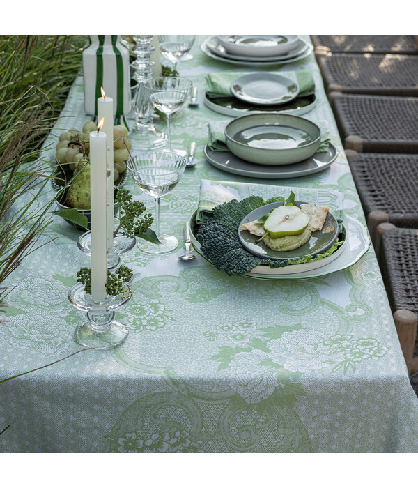 Le Jacquard Français tafellinnen Promenade Impériale green
