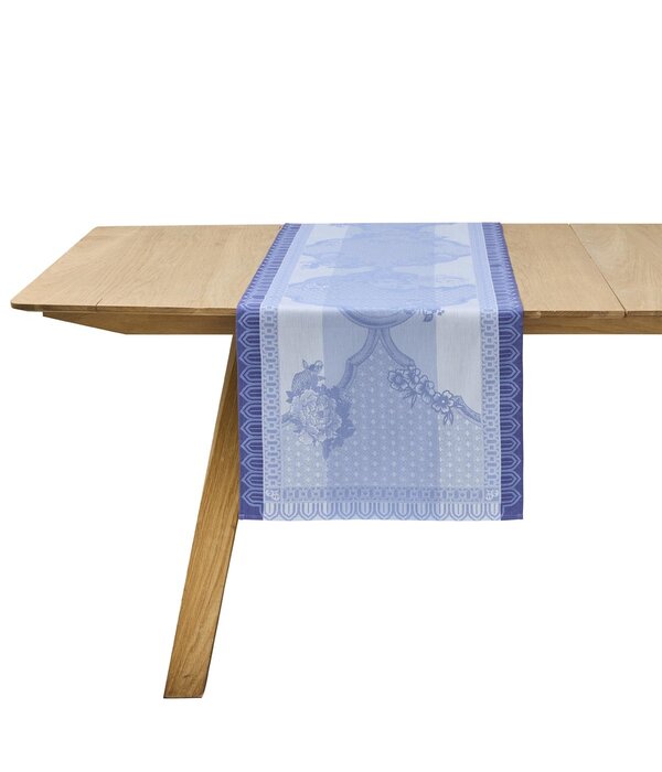 Le Jacquard Français tafellinnen Promenade Impériale blue