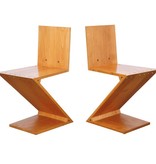 Gerrit Th. Rietveld ZigZag Stoelen