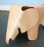 Olifant door Charles en Ray Eames