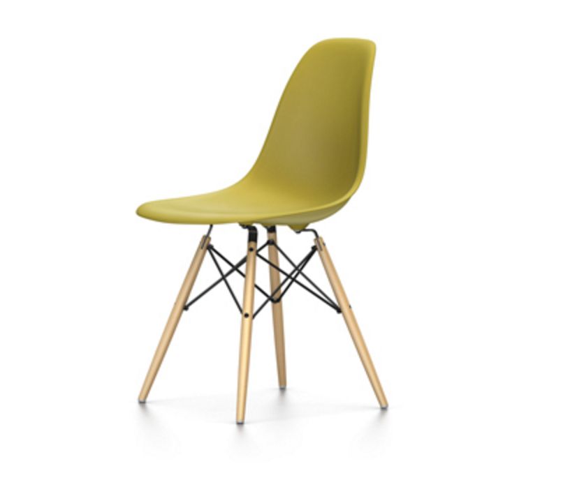 Eames Plastic Side Chair DSW.