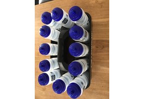 Caisse à bouteilles d'eau L avec 12 bouteilles d'eau