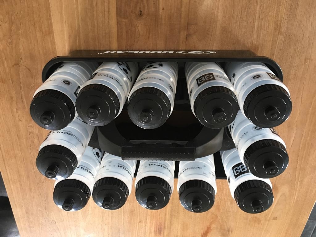 Bidonkrat met 12 bidons