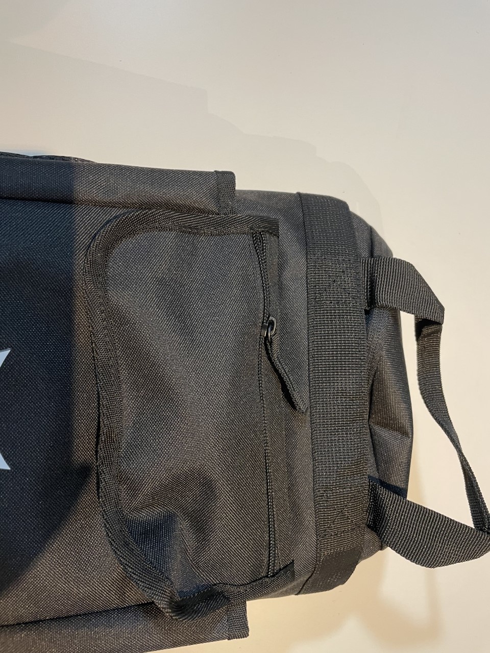 Poche à eau de luxe à double paroi verrouillable avec compartiments supplémentaires