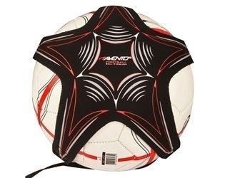Voetbalvaardigheidstrainer met bal naar keuze en balpomp