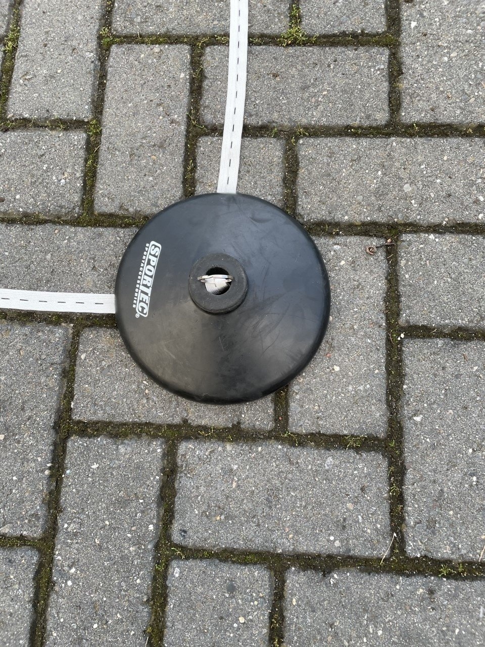 Terrain de jeu flexible marquant l'herbe côtière à 100 mètres