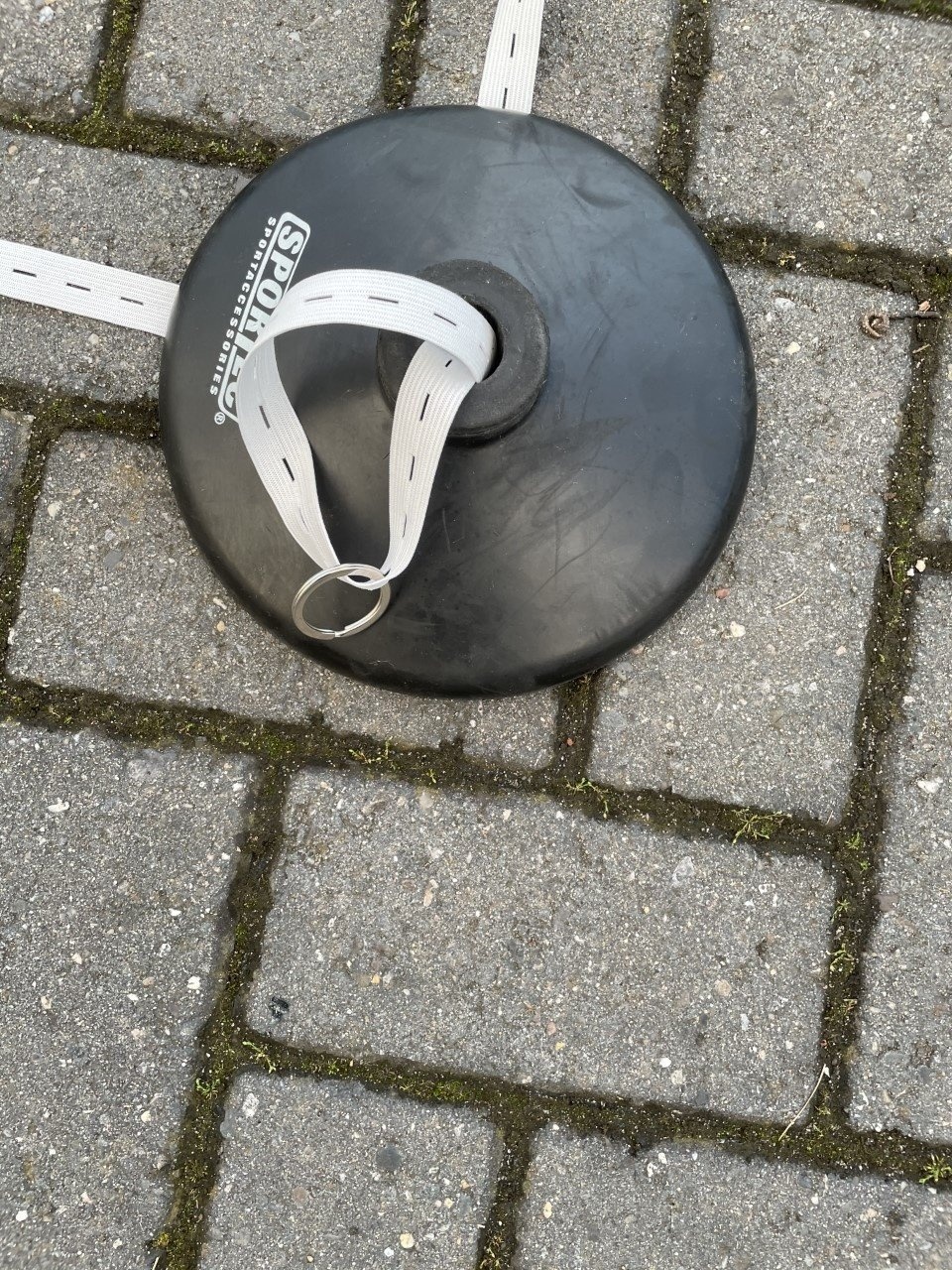 Terrain de jeu flexible marquant l'herbe côtière à 100 mètres