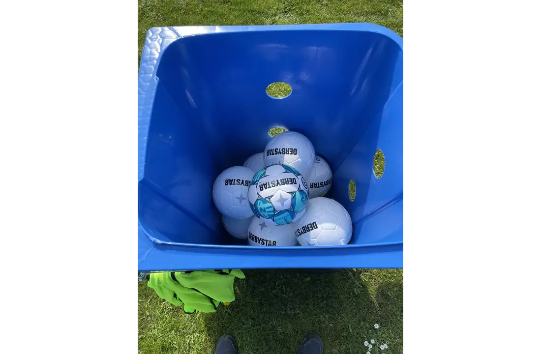 Baril à balles pour 20 ballons de football et matériaux