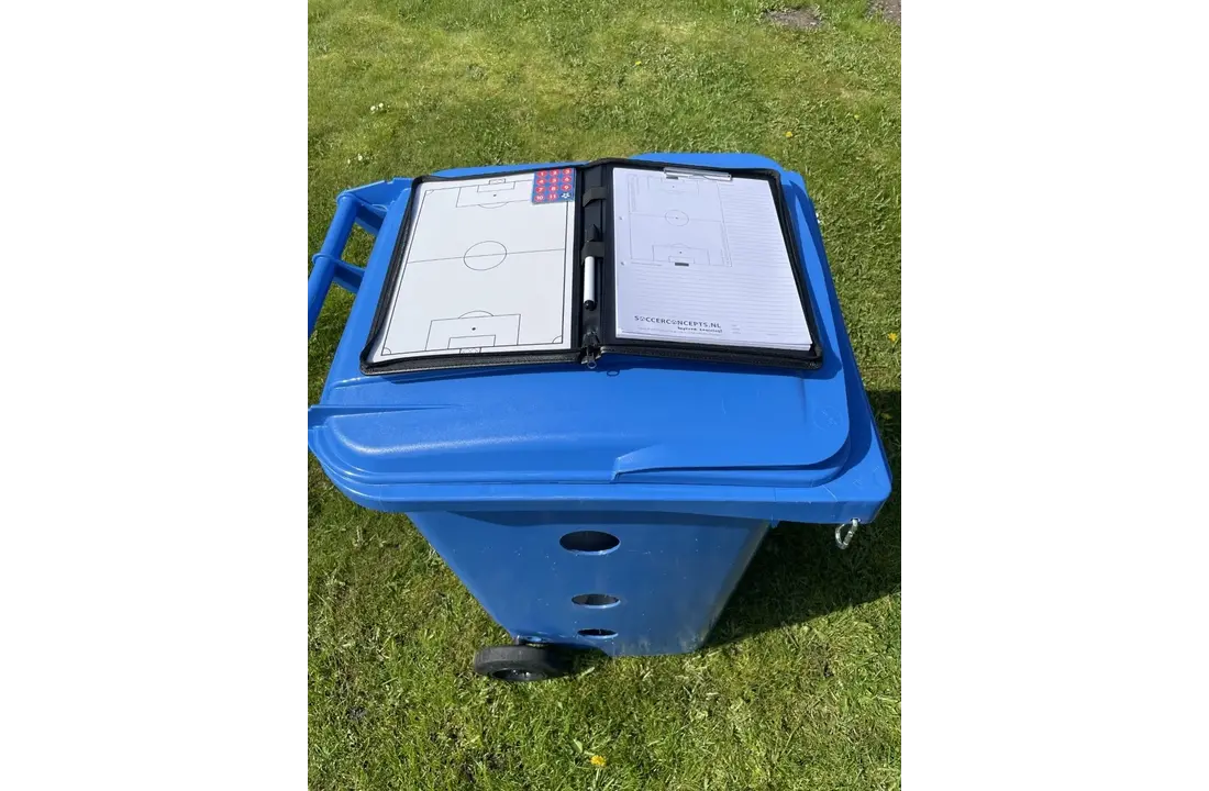 Baril à balles pour 20 ballons de football et matériaux