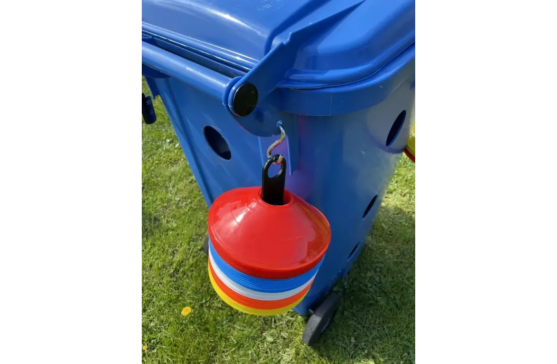 Baril à balles pour 20 ballons de football et matériaux