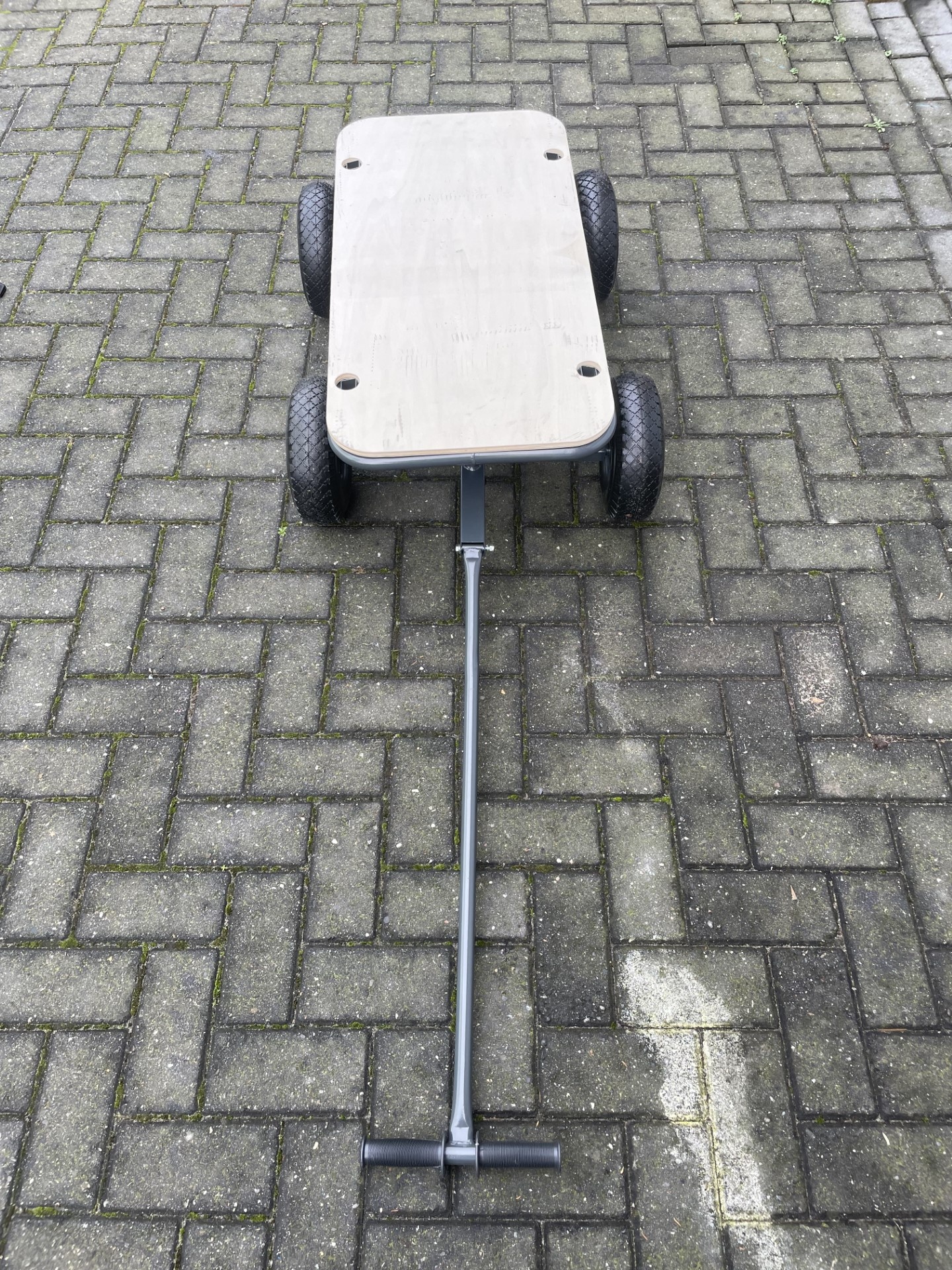 Wagen voor transport van vrije trap poppen, dummy's en luchtpoppen