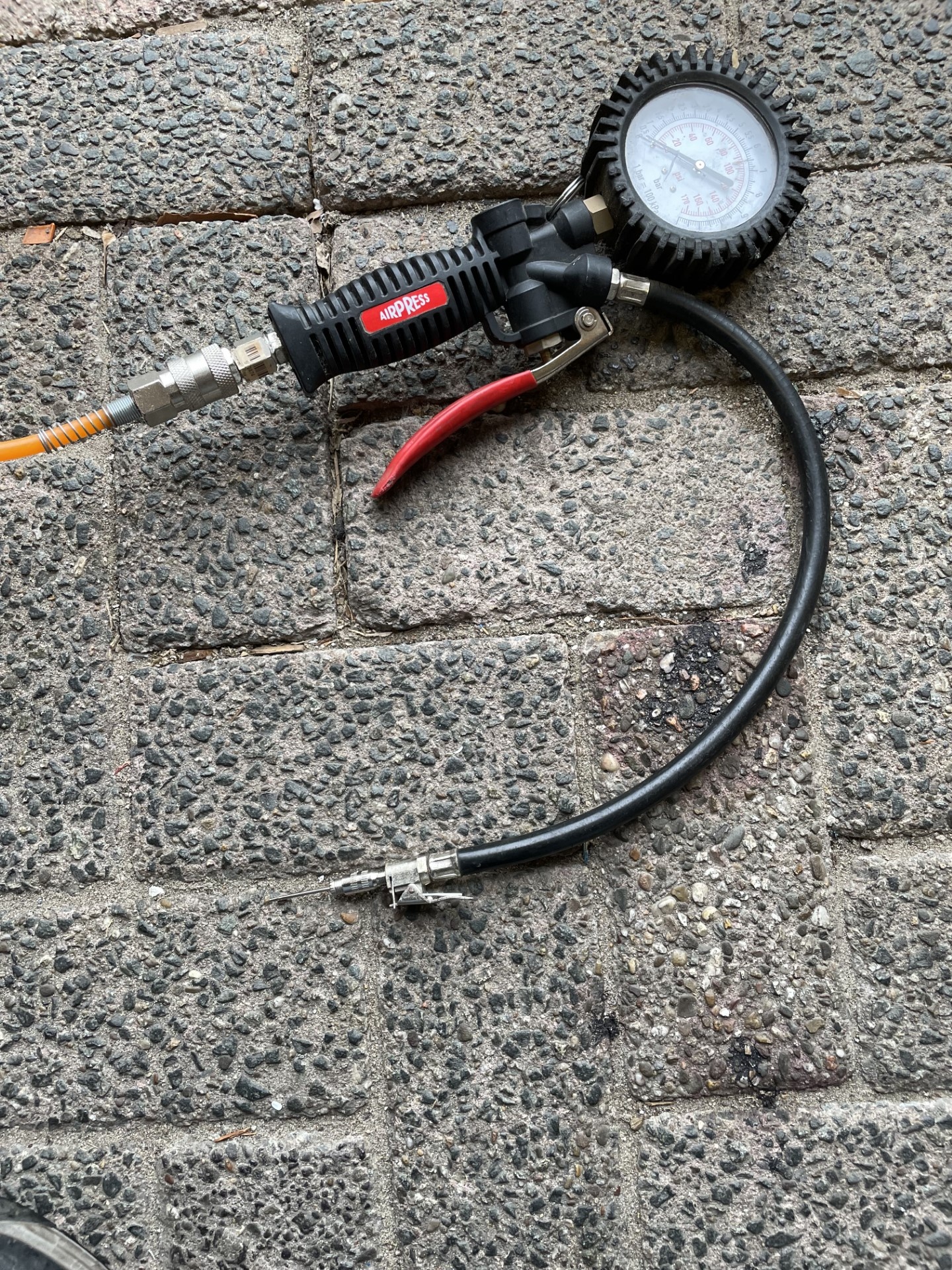 Raccord adaptateur pour pompe à pneu à pression d'air avec 2x embouts de valve