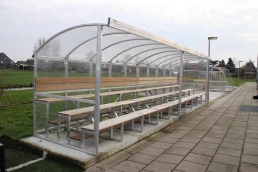 Tribune couverte pour 30 personnes