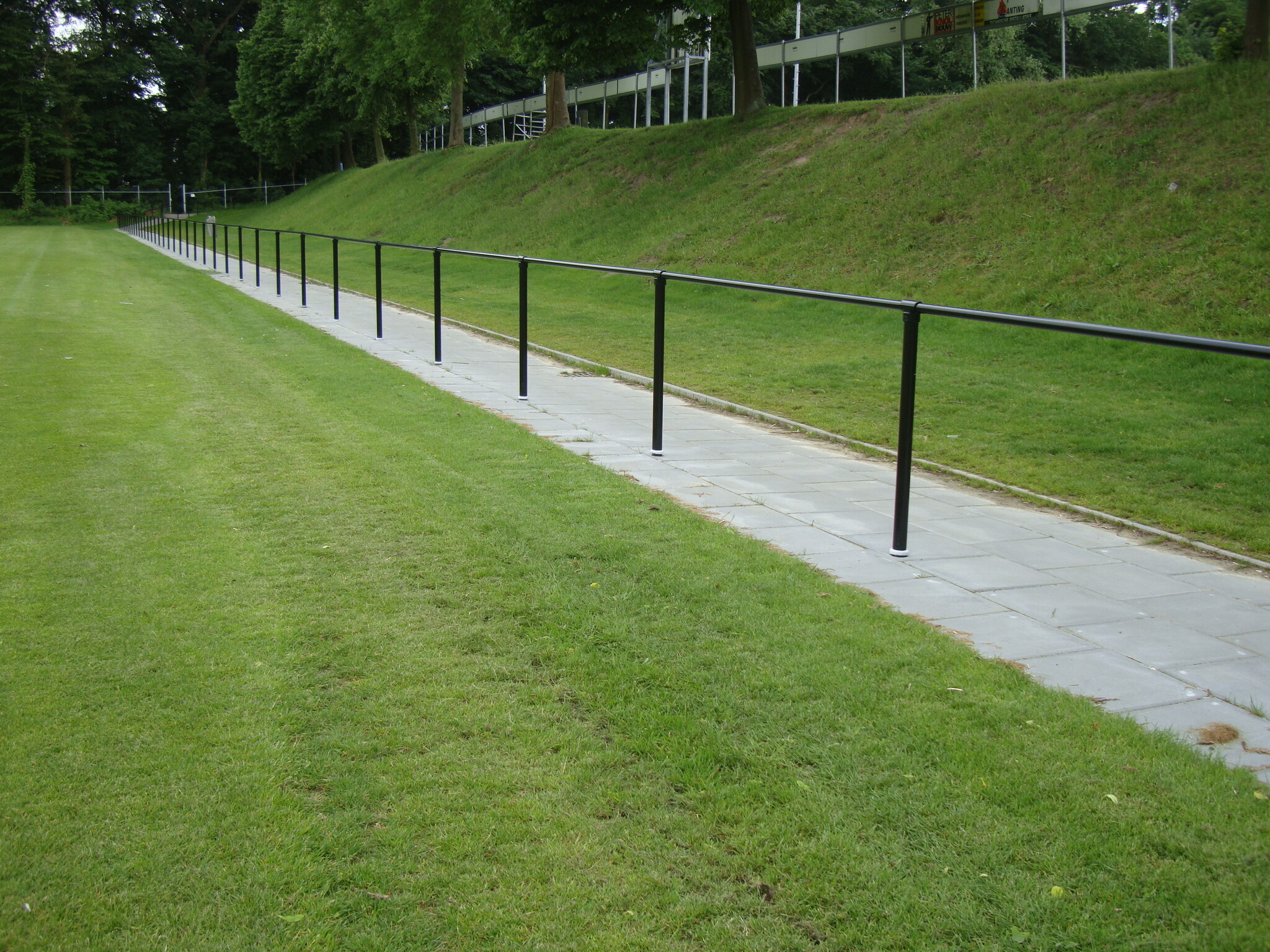 Clôture en grille métallique - PROMALLAS - en acier galvanisé / sportive /  pour terrain de sport