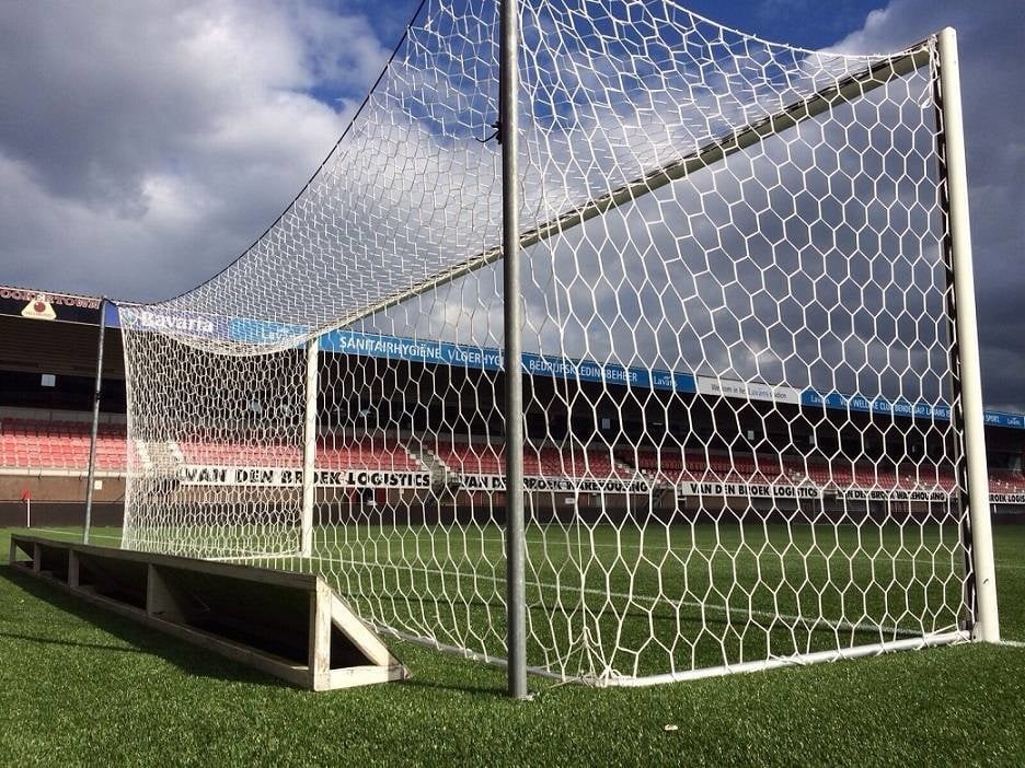 Filet de but hexagonal blanc 7x2x200x200 4 mm