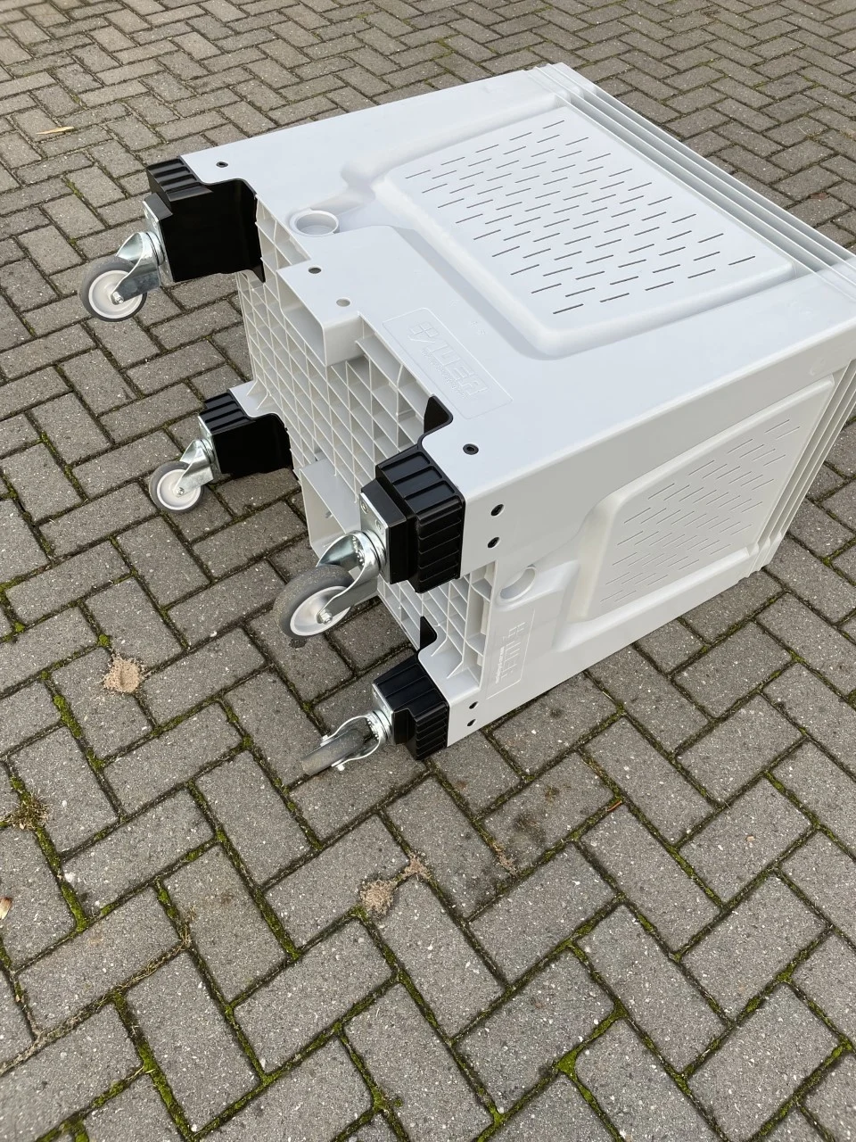 Materiaalwagen en ballenkar met zwenkwielen