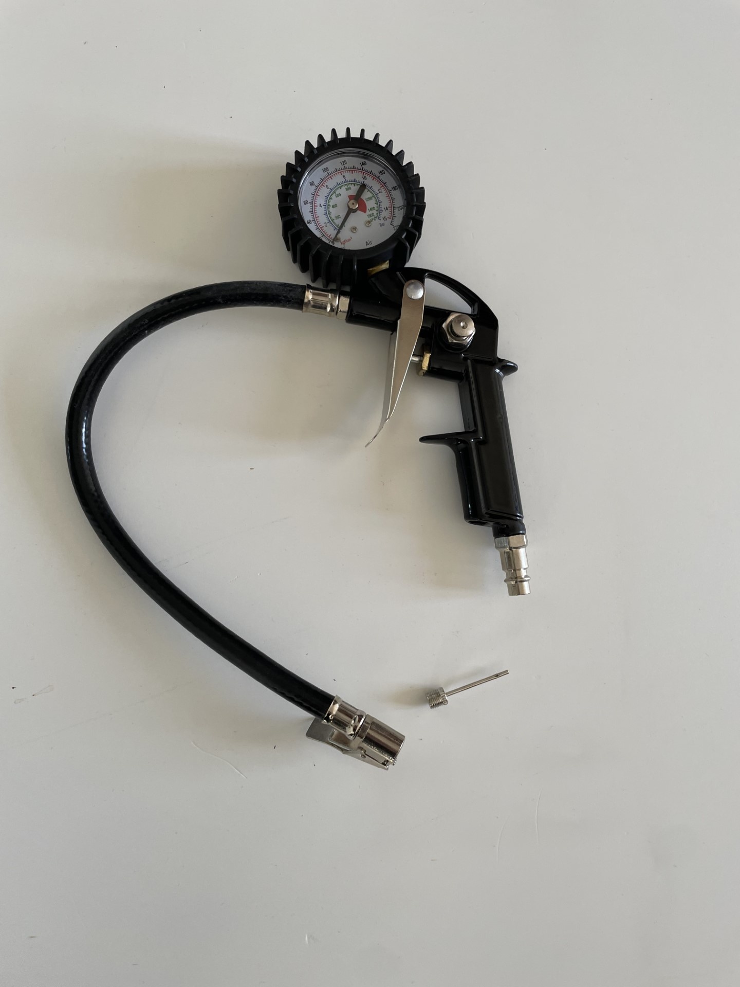 Balvulpistool met drukmeter en 2 ventiel naalden