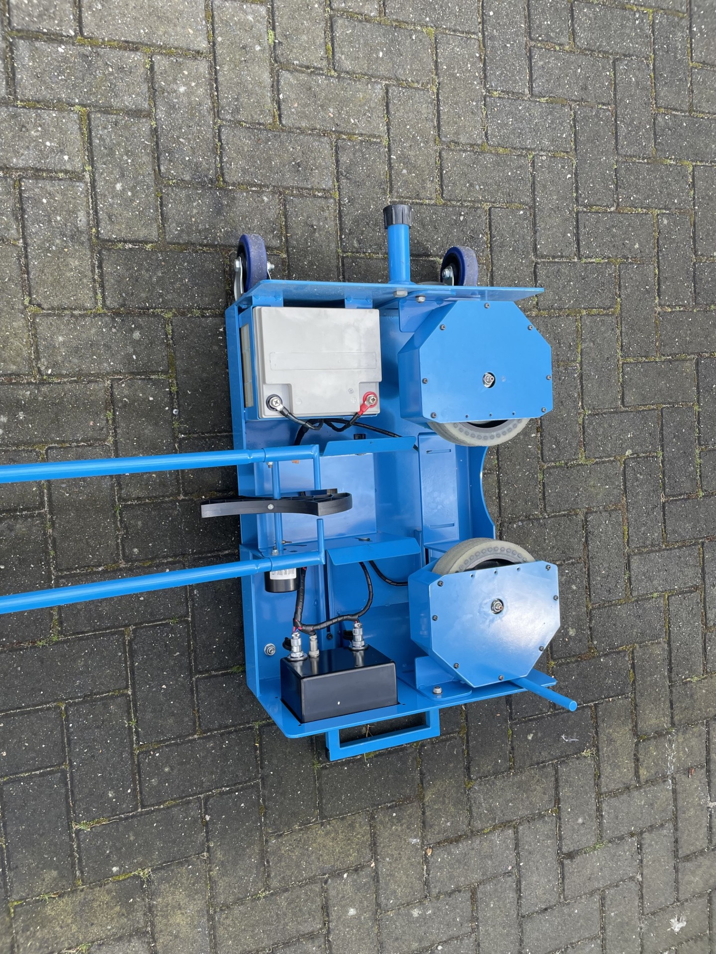 Lance-balles avec chargeur pour 9 balles