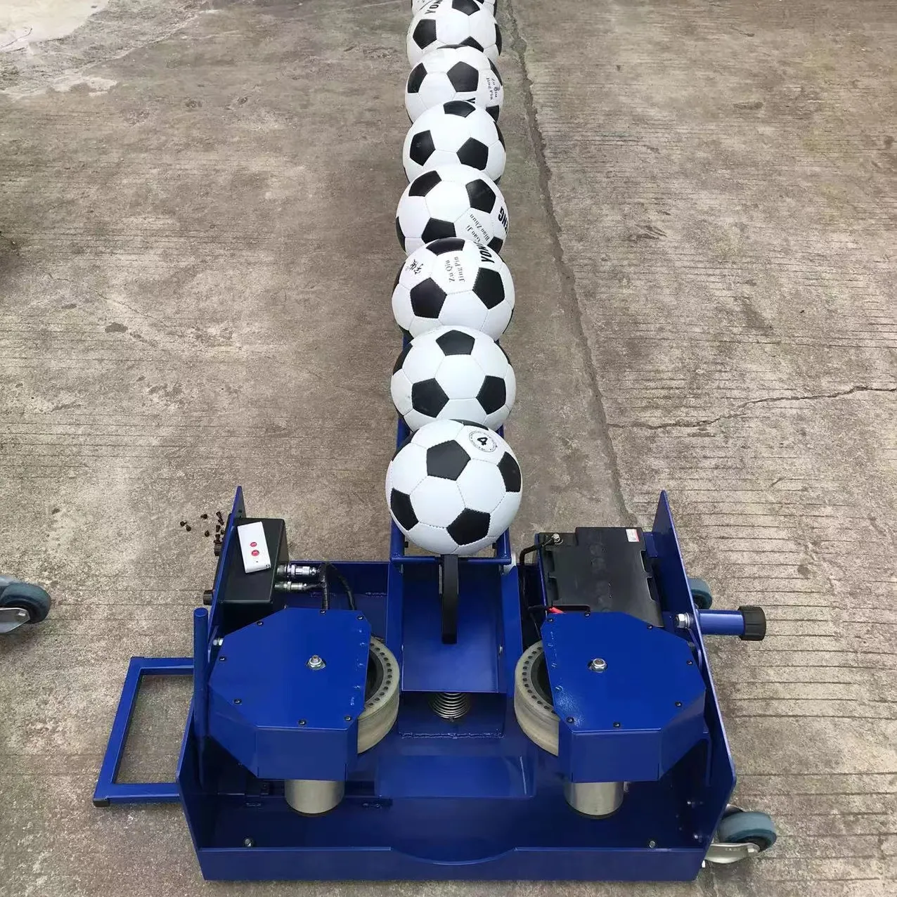 Bal schietmachine  met feeder voor 9 ballen