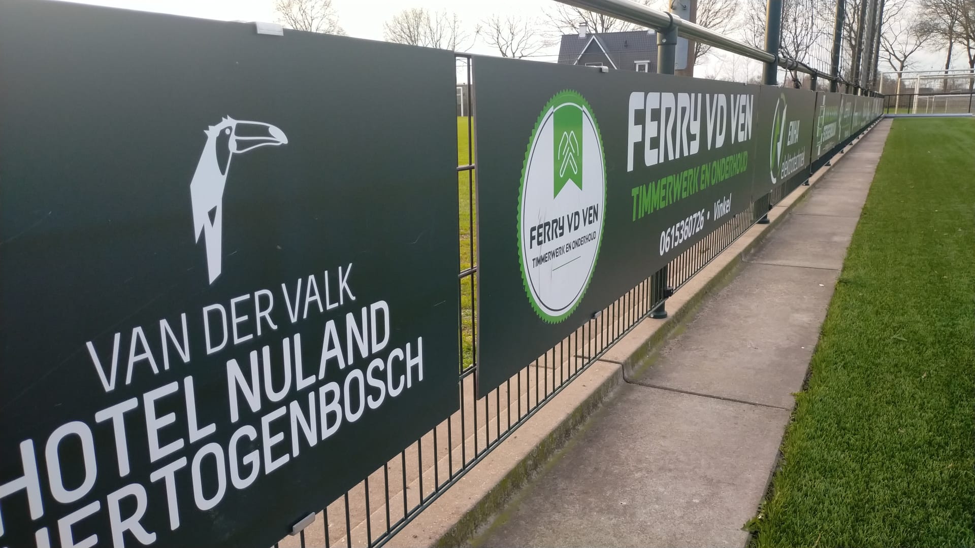 Reclamebord beugel voor dubbel staaf matten