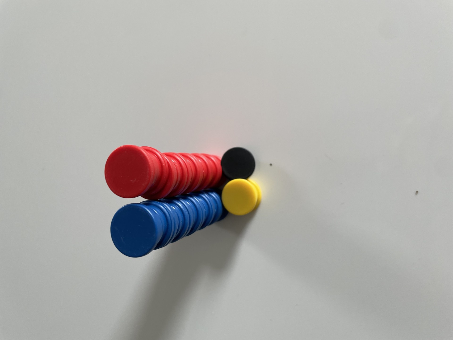 Magneetset 20mm 2 sets 12 stuks in rood en blauw